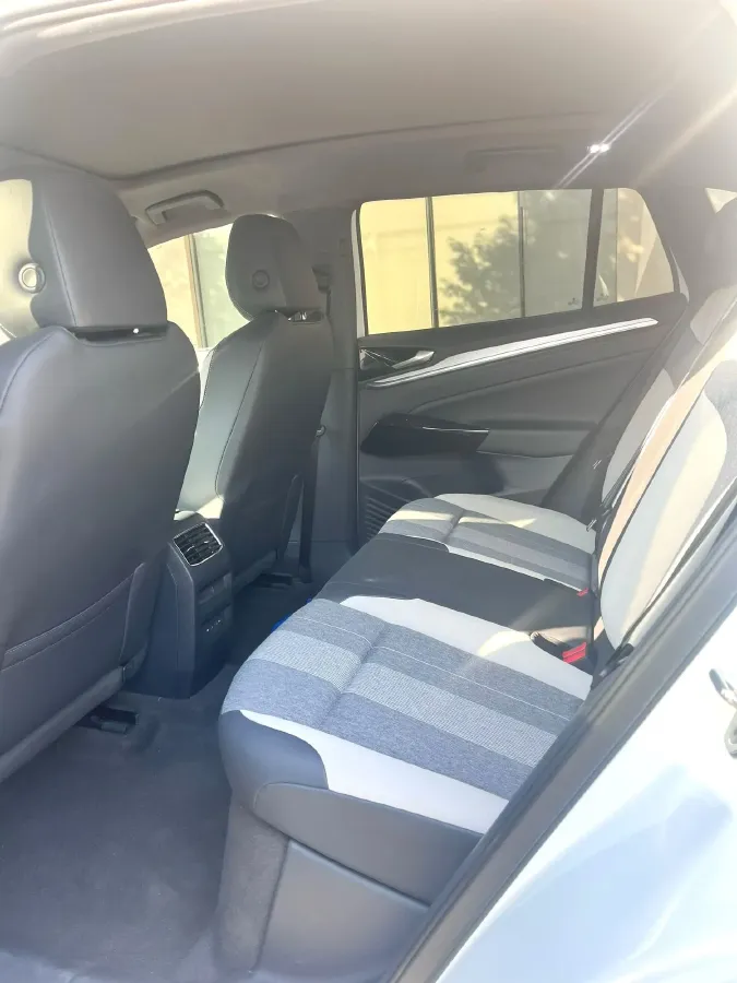 2024 Volkswagen ID.4 Crozz BEV 55.7KWH,autocango,china used car exporter,china ev exporter,chinese used car exporter,chinese used ev exporter