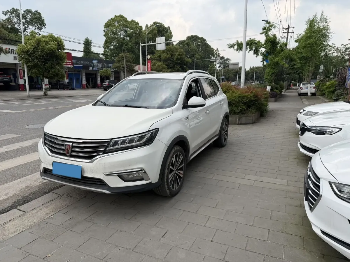 2019 Roewe i6 1.5T 169HP L4 7DCT,autocango,china used car exporter,china ev exporter,chinese used car exporter,chinese used ev exporter