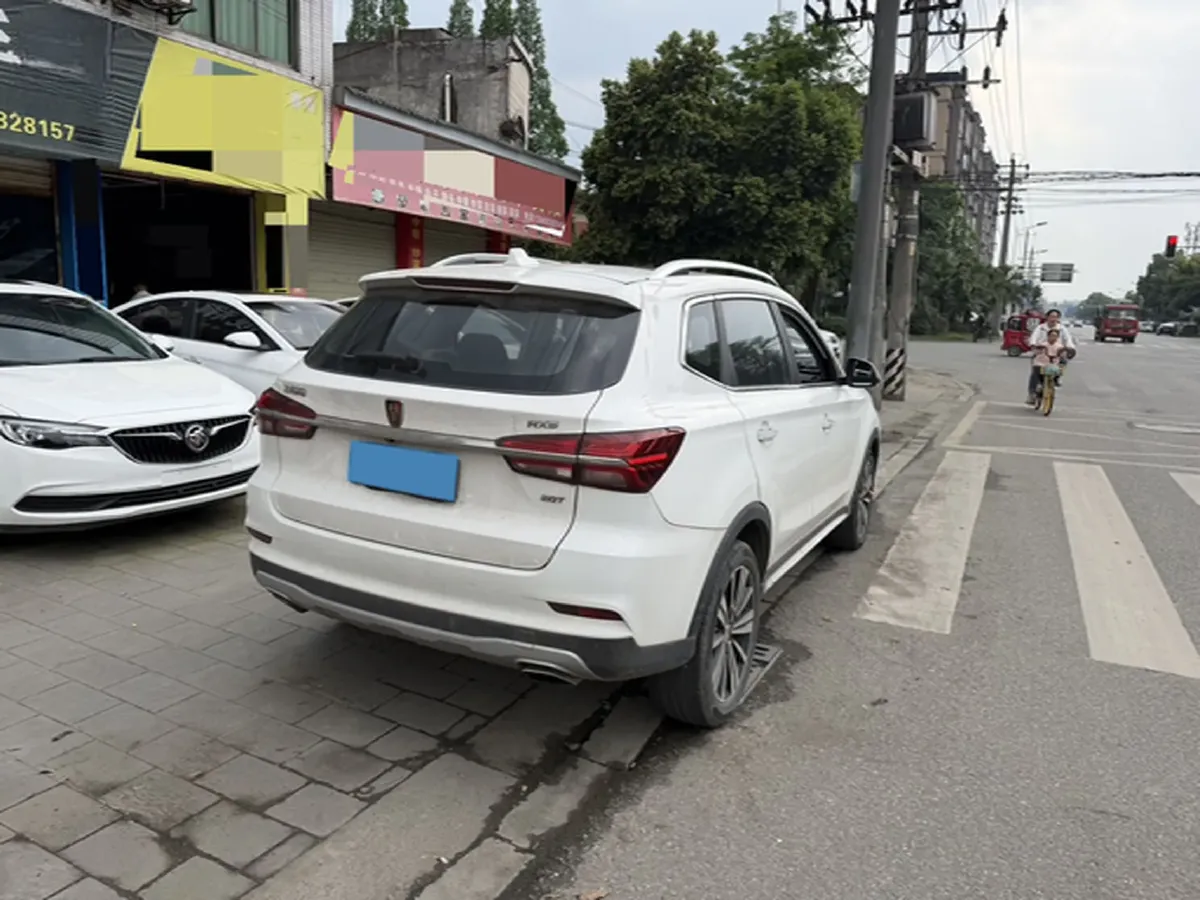 2019 Roewe i6 1.5T 169HP L4 7DCT,autocango,china used car exporter,china ev exporter,chinese used car exporter,chinese used ev exporter