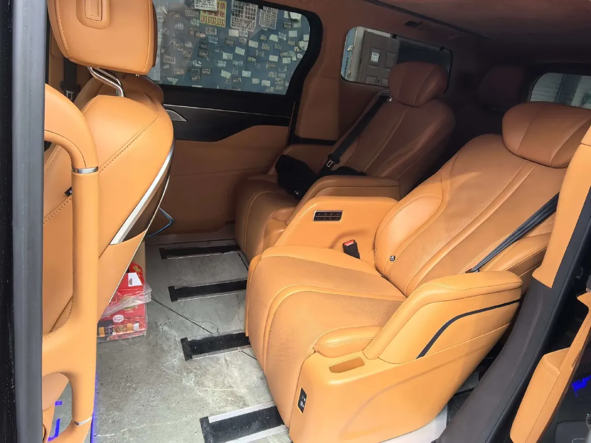 2024 Voyah ZhuiGuang 1.5T 136HP L4 PHEV 43KWH,autocango,china used car exporter,china ev exporter,chinese used car exporter,chinese used ev exporter