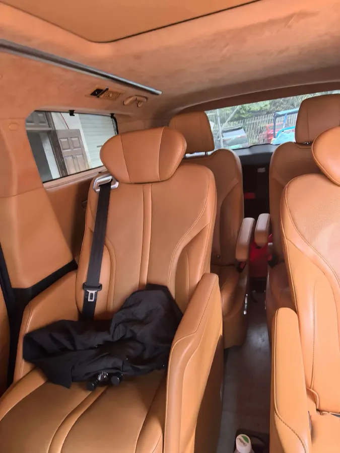 2024 Voyah ZhuiGuang 1.5T 136HP L4 PHEV 43KWH,autocango,china used car exporter,china ev exporter,chinese used car exporter,chinese used ev exporter