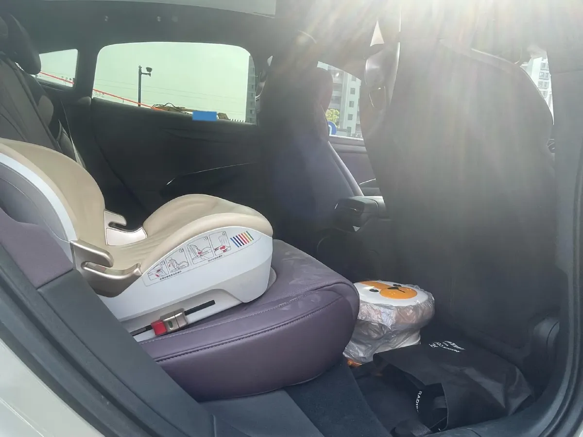 2024 MI SU7 BEV 73.6KWH,autocango,china used car exporter,china ev exporter,chinese used car exporter,chinese used ev exporter