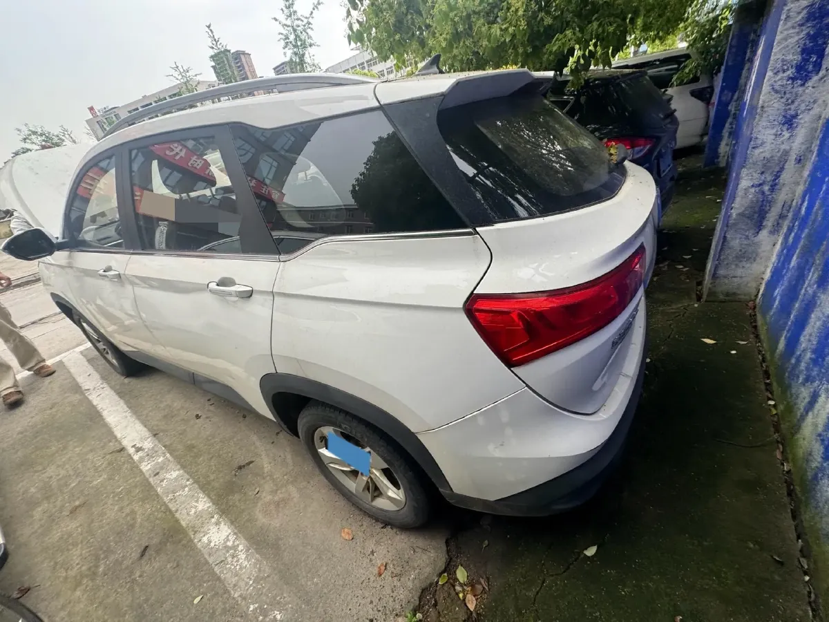 2019 BaoJun 530 1.5T 151HP L4 CVT,autocango,china used car exporter,china ev exporter,chinese used car exporter,chinese used ev exporter