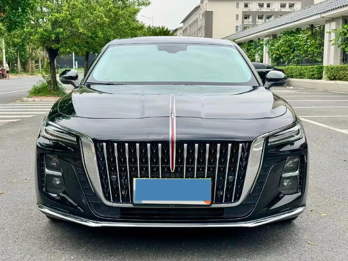 2024 HongQi H5 2.0T 224HP L4 8AT,autocango,china used car exporter,china ev exporter,chinese used car exporter,chinese used ev exporter