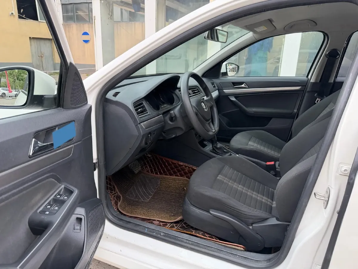 2019 Volkswagen T-Cross 1.5L 113HP L4 6AT,autocango,china used car exporter,china ev exporter,chinese used car exporter,chinese used ev exporter