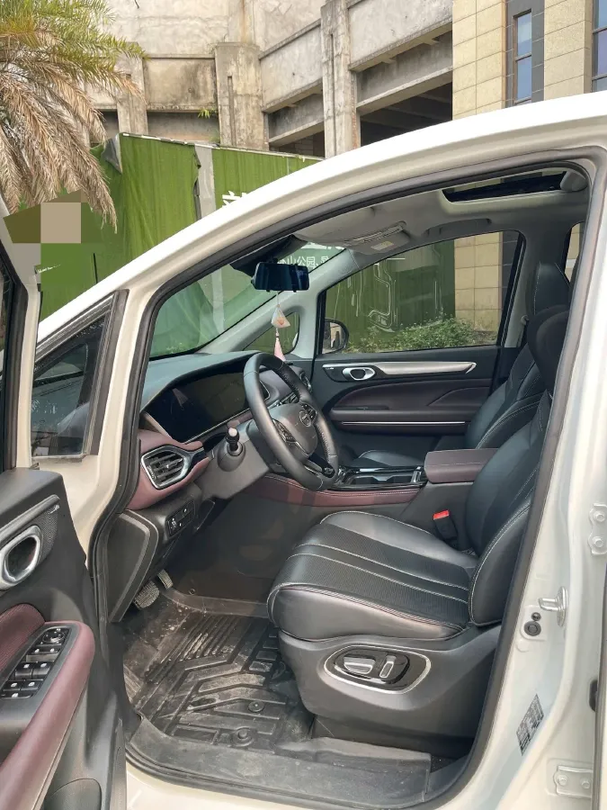 2023 GAC Trumpchi M6 1.5T 177HP L4 7DCT,autocango,china used car exporter,china ev exporter,chinese used car exporter,chinese used ev exporter