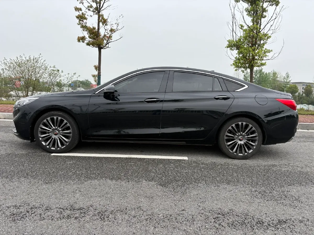 2022 HongQi H5 1.5T 169HP L4 7DCT,autocango,china used car exporter,china ev exporter,chinese used car exporter,chinese used ev exporter