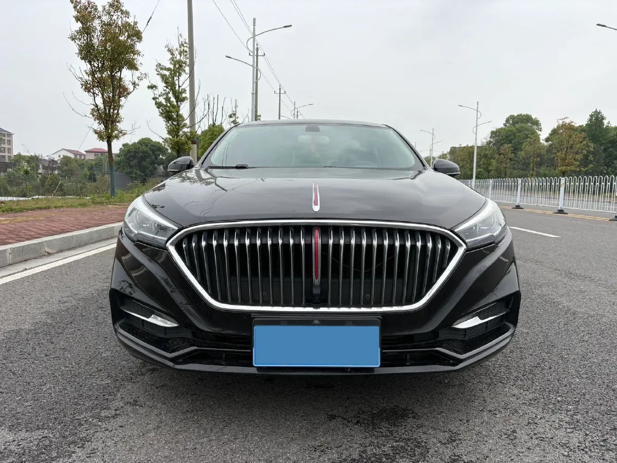 2022 HongQi H5 1.5T 169HP L4 7DCT,autocango,china used car exporter,china ev exporter,chinese used car exporter,chinese used ev exporter