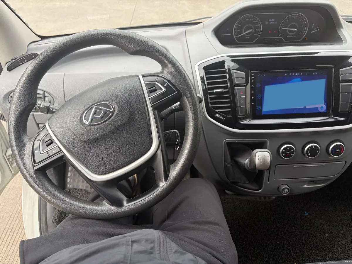 2019 MAXUS XinTu V80 2.0T 139HP L4 6MT,autocango,china used car exporter,china ev exporter,chinese used car exporter,chinese used ev exporter