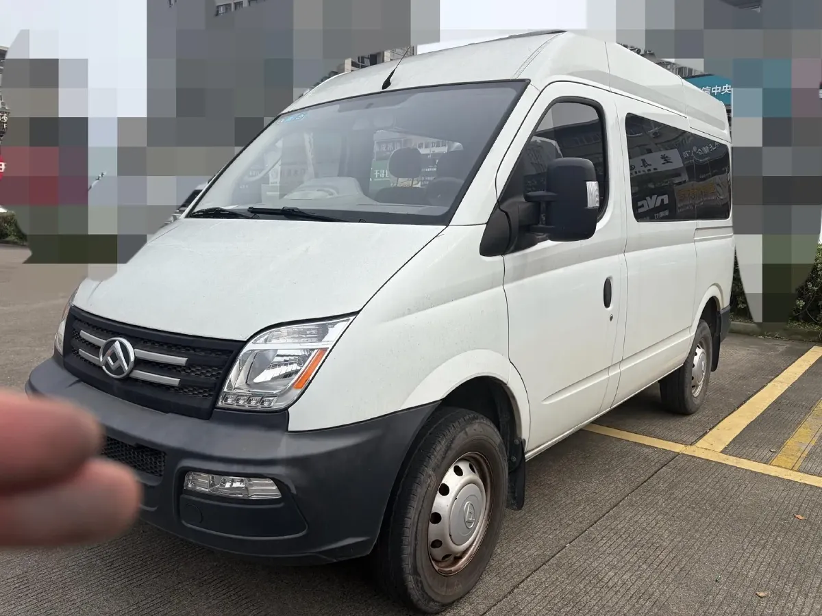 2019 MAXUS XinTu V80 2.0T 139HP L4 6MT,autocango,china used car exporter,china ev exporter,chinese used car exporter,chinese used ev exporter