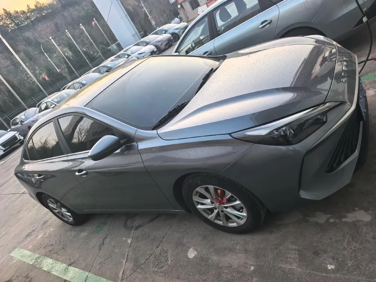 2026 Roewe i5 1.5L 129HP L4 CVT,autocango,china used car exporter,china ev exporter,chinese used car exporter,chinese used ev exporter
