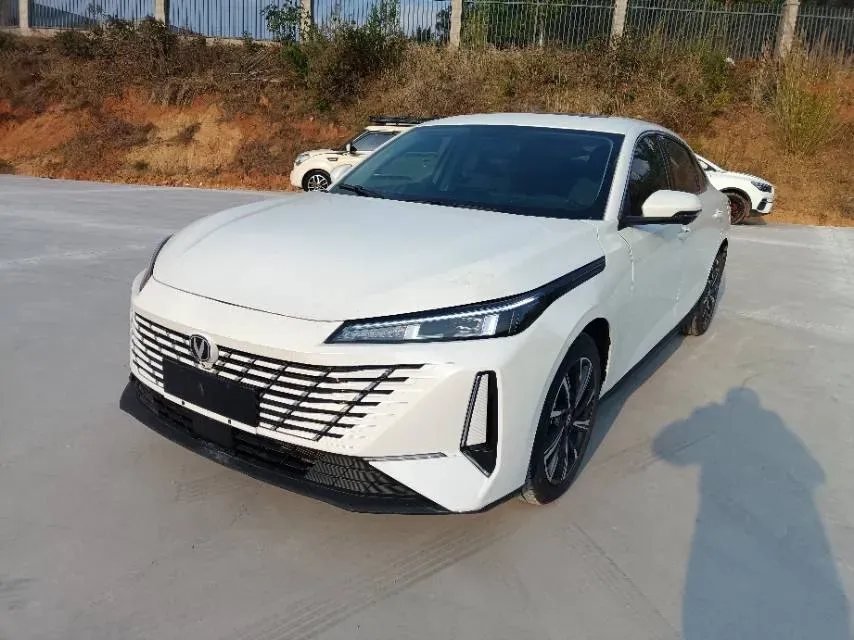 2025 ChangAn Eado 1.5T 192HP L4 7DCT,autocango,china used car exporter,china ev exporter,chinese used car exporter,chinese used ev exporter