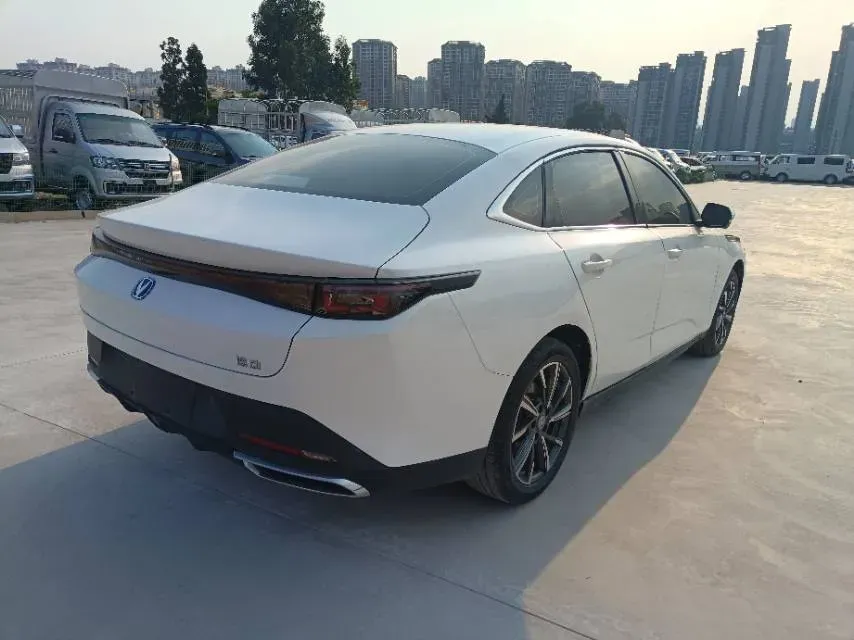 2025 ChangAn Eado 1.5T 192HP L4 7DCT,autocango,china used car exporter,china ev exporter,chinese used car exporter,chinese used ev exporter