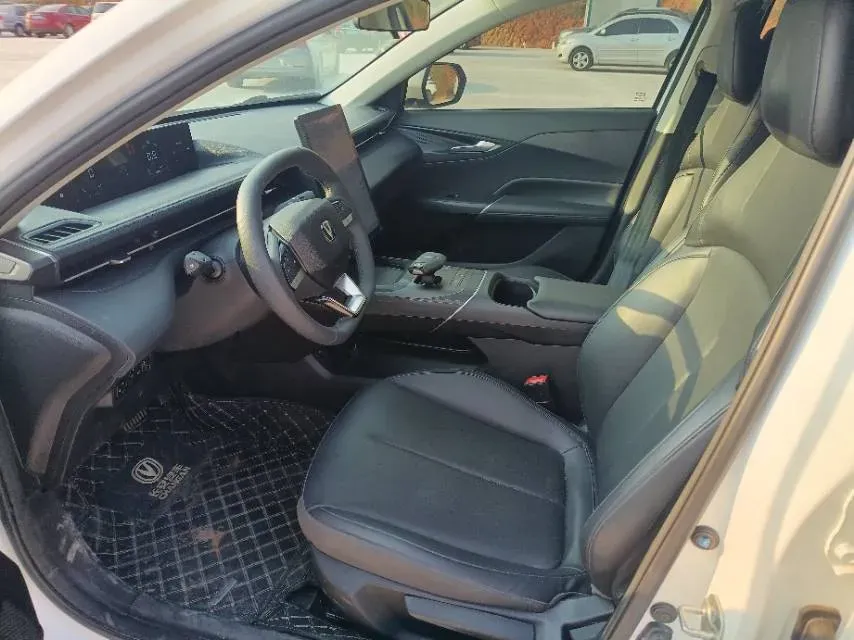 2025 ChangAn Eado 1.5T 192HP L4 7DCT,autocango,china used car exporter,china ev exporter,chinese used car exporter,chinese used ev exporter