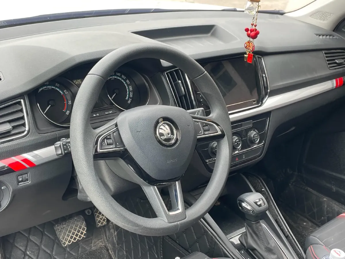 2020 Skoda Kamiq 1.5L 112HP L4 6AT,autocango,china used car exporter,china ev exporter,chinese used car exporter,chinese used ev exporter