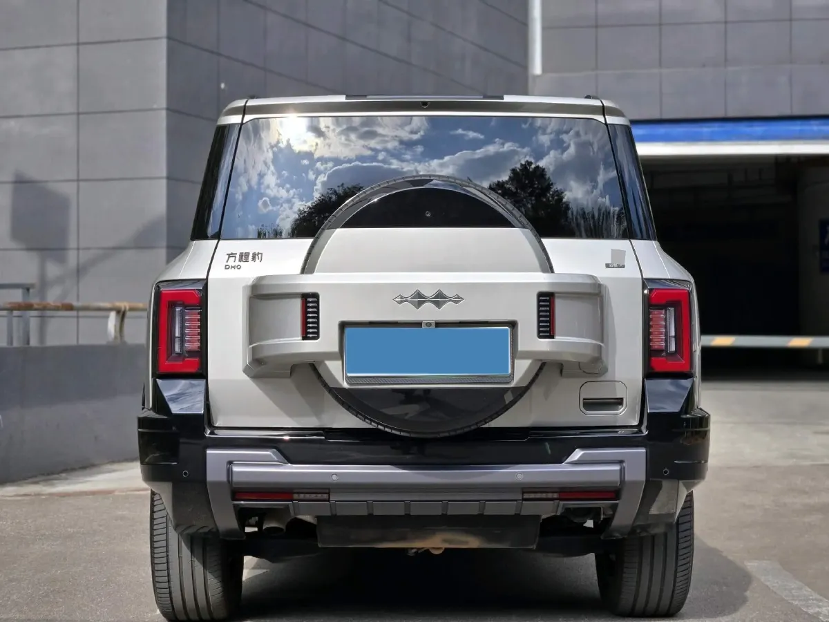 2025 FangChengBao Bao 8 2.0T 245HP L4 E-CVT PHEV 36.8KWH,autocango,china used car exporter,china ev exporter,chinese used car exporter,chinese used ev exporter