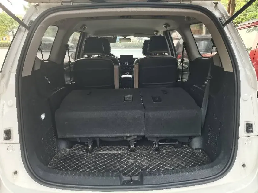 2021 BaoJun 730 1.5T 147HP L4 CVT,autocango,china used car exporter,china ev exporter,chinese used car exporter,chinese used ev exporter