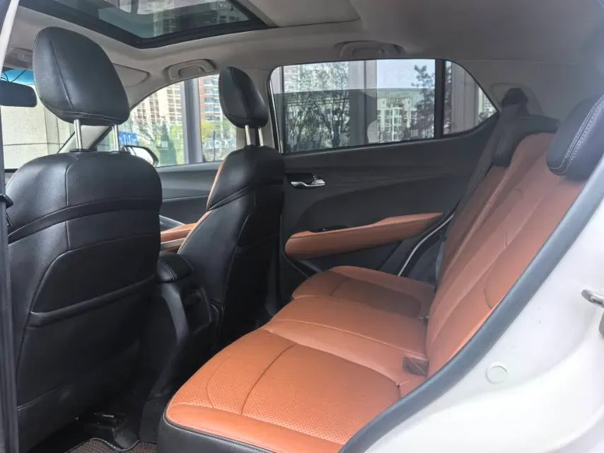 2017 BaoJun 510 1.5L 112HP L4 6MT,autocango,china used car exporter,china ev exporter,chinese used car exporter,chinese used ev exporter