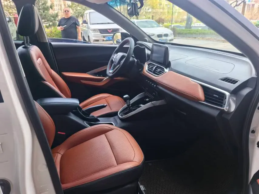 2017 BaoJun 510 1.5L 112HP L4 6MT,autocango,china used car exporter,china ev exporter,chinese used car exporter,chinese used ev exporter