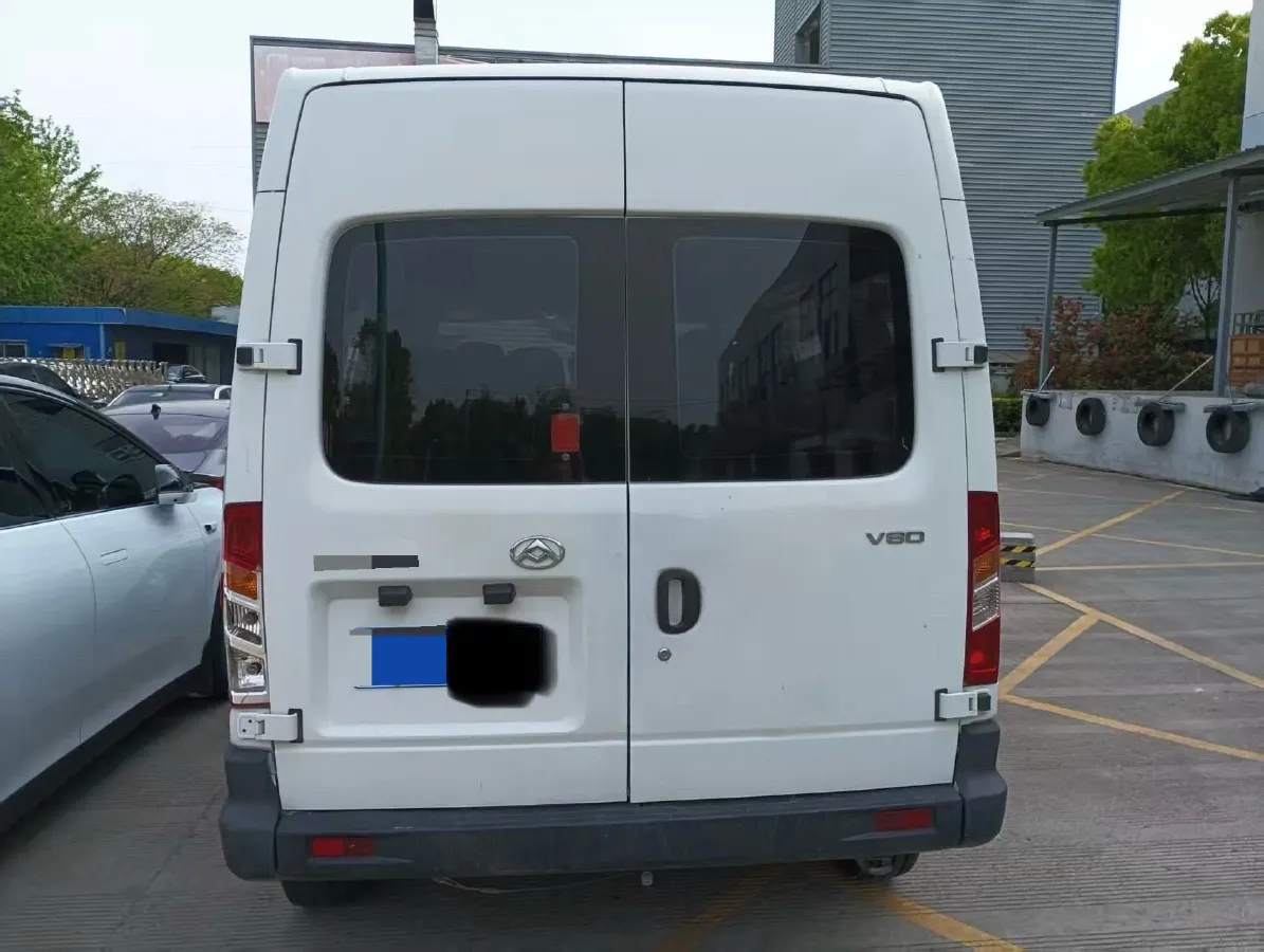 2020 MAXUS XinTu V80 2.5T 136HP L4 6MT,autocango,china used car exporter,china ev exporter,chinese used car exporter,chinese used ev exporter