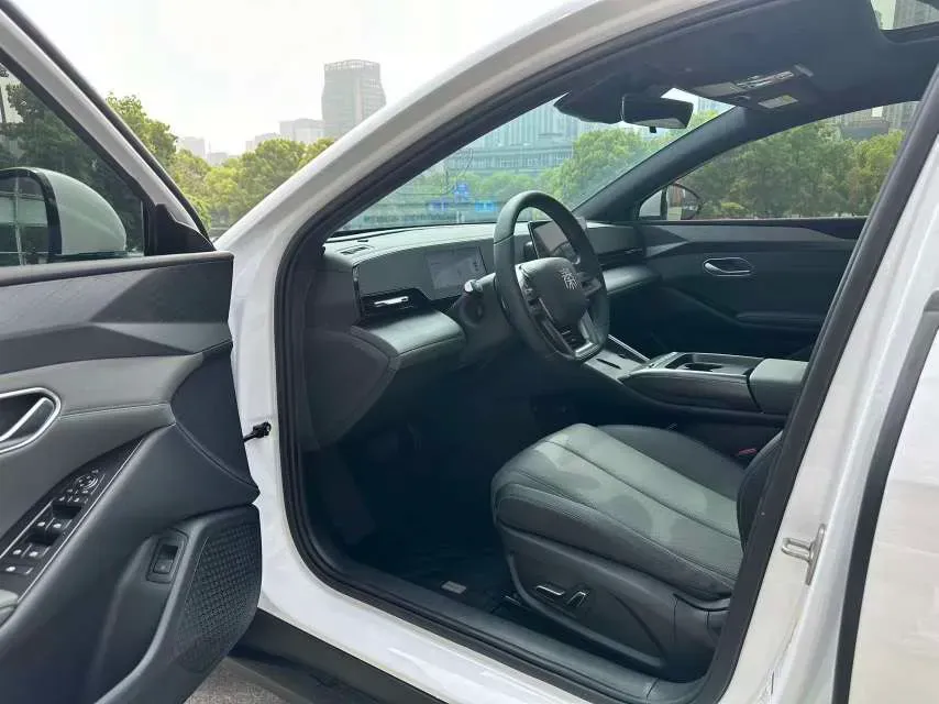 2025 BYD QinL BEV,autocango,china used car exporter,china ev exporter,chinese used car exporter,chinese used ev exporter