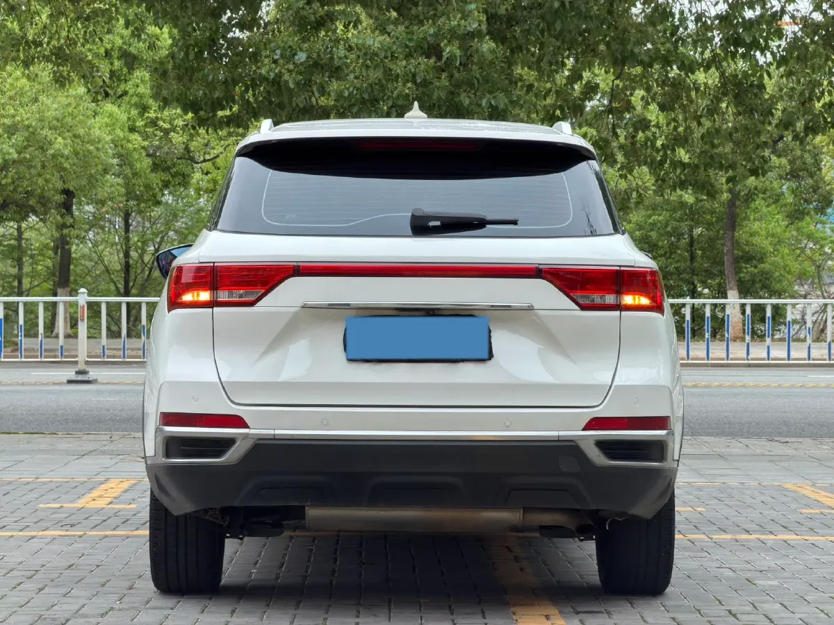 2018 Zotye T500 1.5T 156HP L4 6AT,autocango,china used car exporter,china ev exporter,chinese used car exporter,chinese used ev exporter