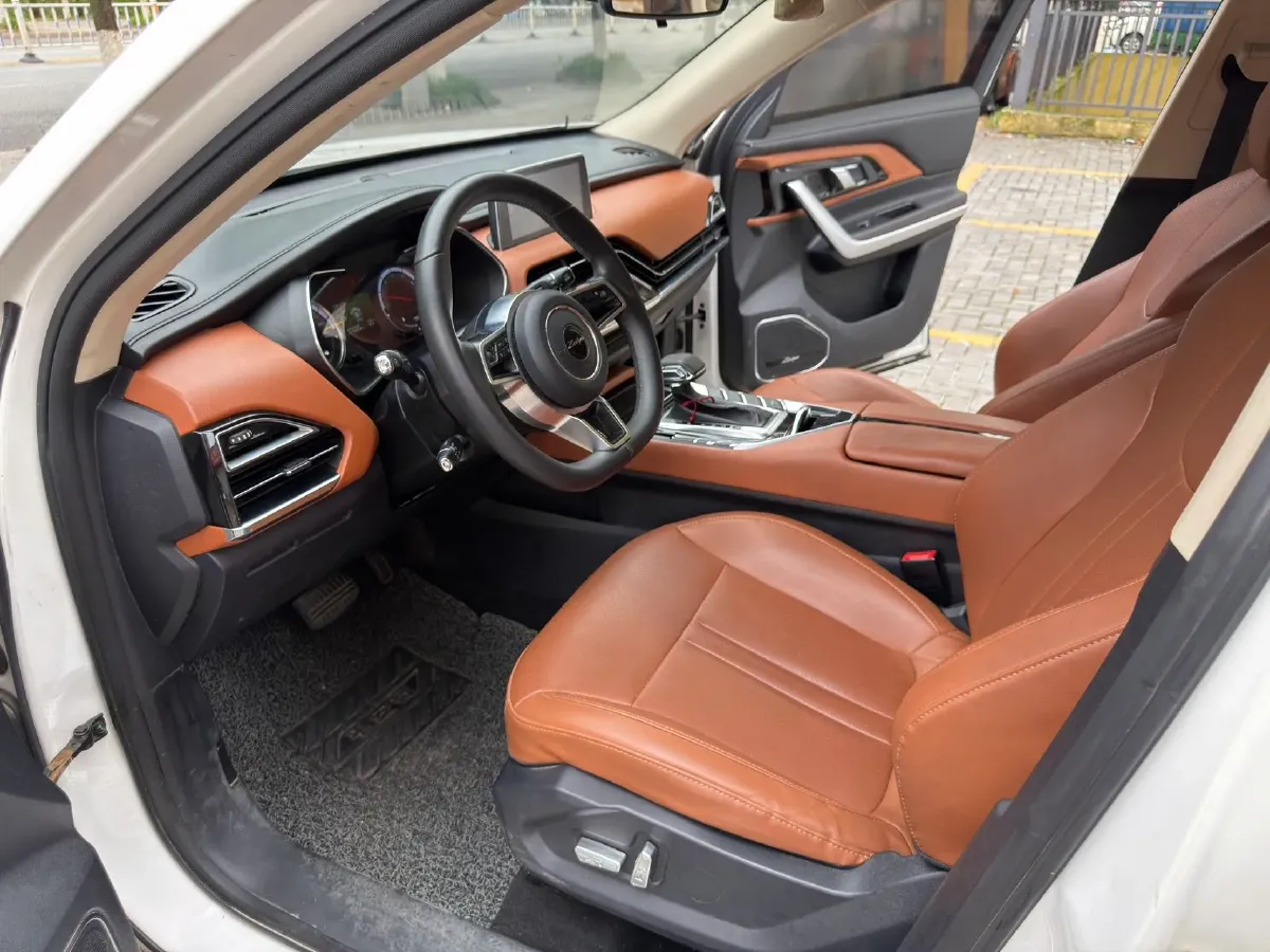 2018 Zotye T500 1.5T 156HP L4 6AT,autocango,china used car exporter,china ev exporter,chinese used car exporter,chinese used ev exporter