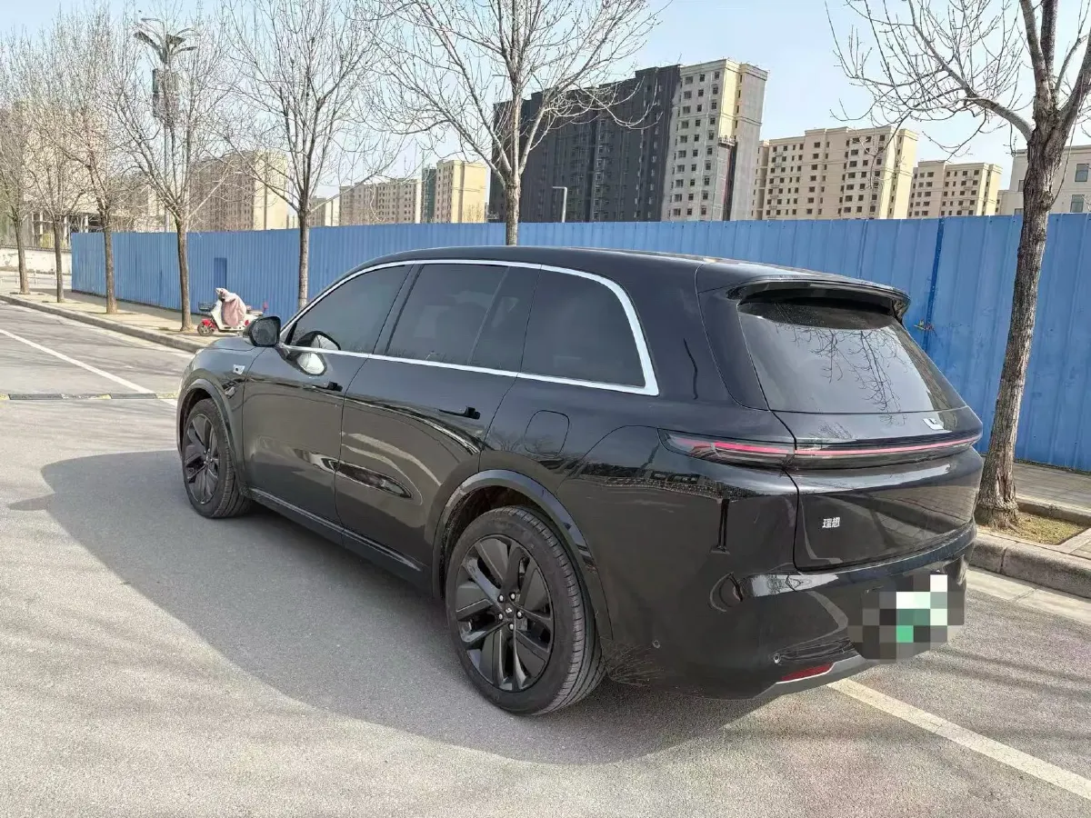 2024 Volvo S60 2.0T 197HP L4 7DCT,autocango,china used car exporter,china ev exporter,chinese used car exporter,chinese used ev exporter