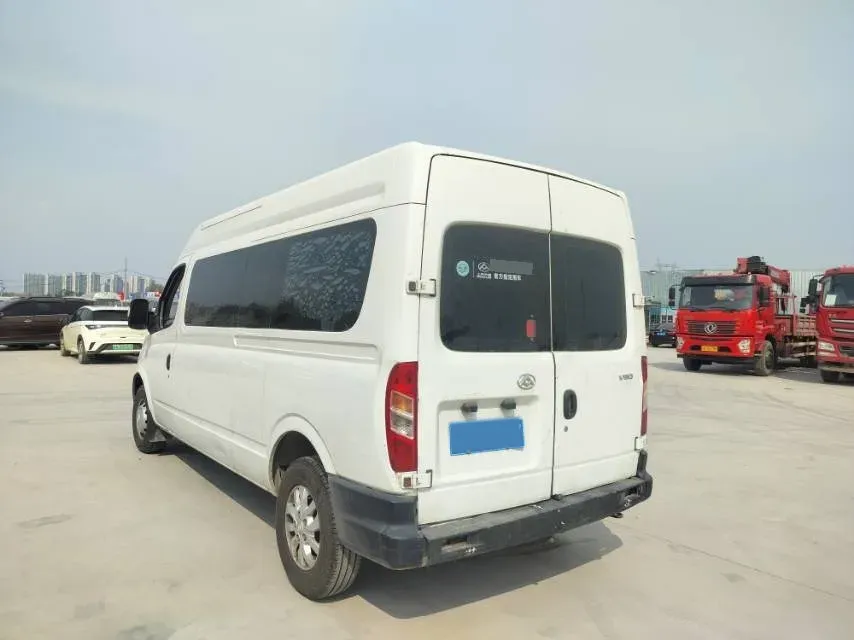 2020 MAXUS XinTu V80 2.5T 136HP L4 6MT,autocango,china used car exporter,china ev exporter,chinese used car exporter,chinese used ev exporter