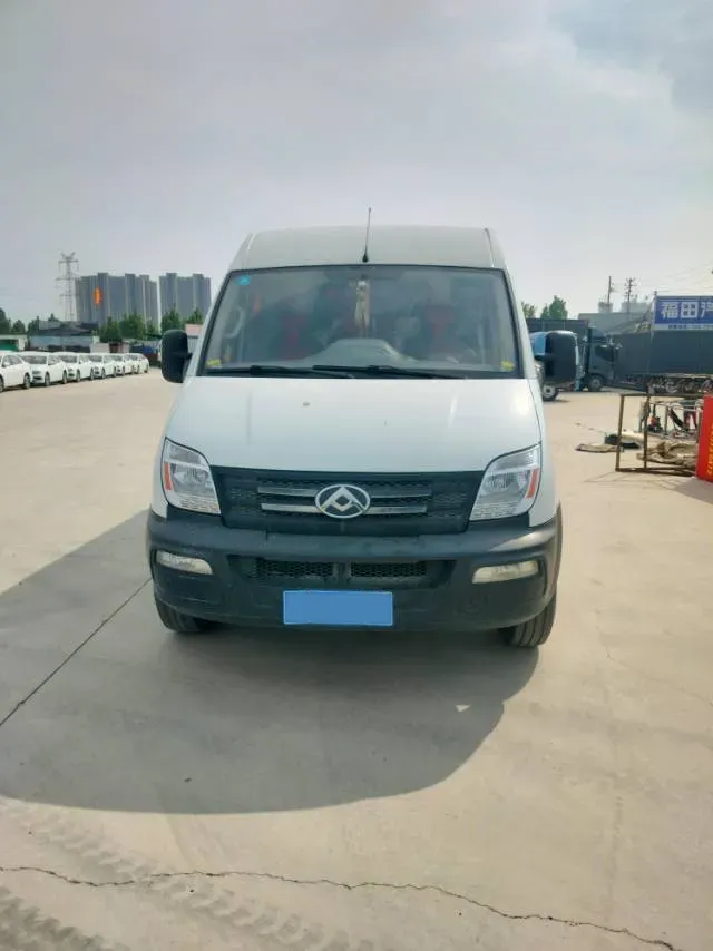 2020 MAXUS XinTu V80 2.5T 136HP L4 6MT,autocango,china used car exporter,china ev exporter,chinese used car exporter,chinese used ev exporter