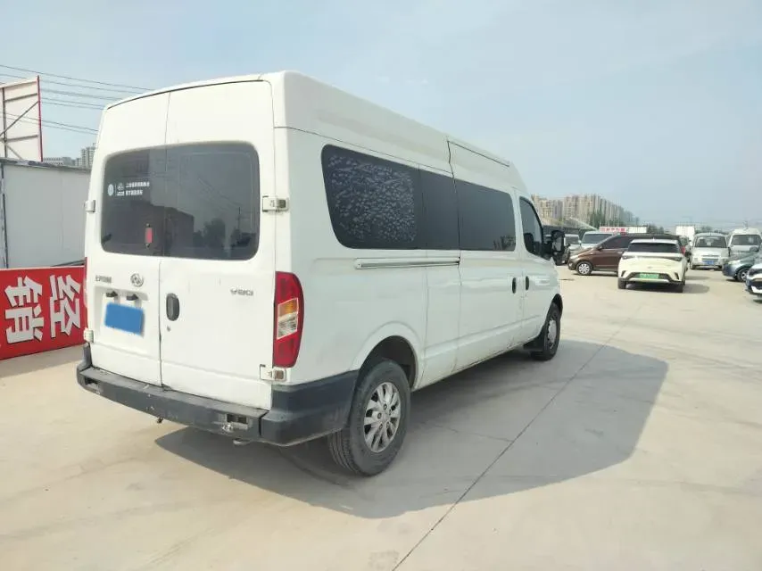 2020 MAXUS XinTu V80 2.5T 136HP L4 6MT,autocango,china used car exporter,china ev exporter,chinese used car exporter,chinese used ev exporter