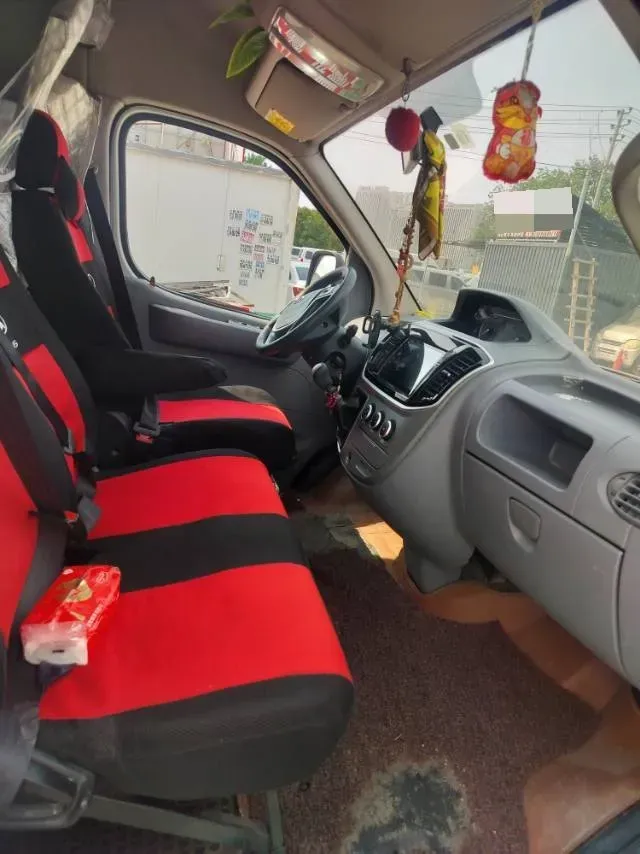 2020 MAXUS XinTu V80 2.5T 136HP L4 6MT,autocango,china used car exporter,china ev exporter,chinese used car exporter,chinese used ev exporter