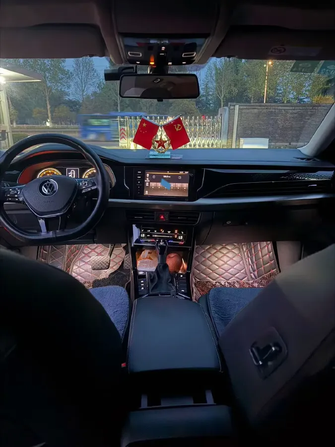 2020 Volkswagen Passat 2.0T 186HP L4 7DCT,autocango,china used car exporter,china ev exporter,chinese used car exporter,chinese used ev exporter