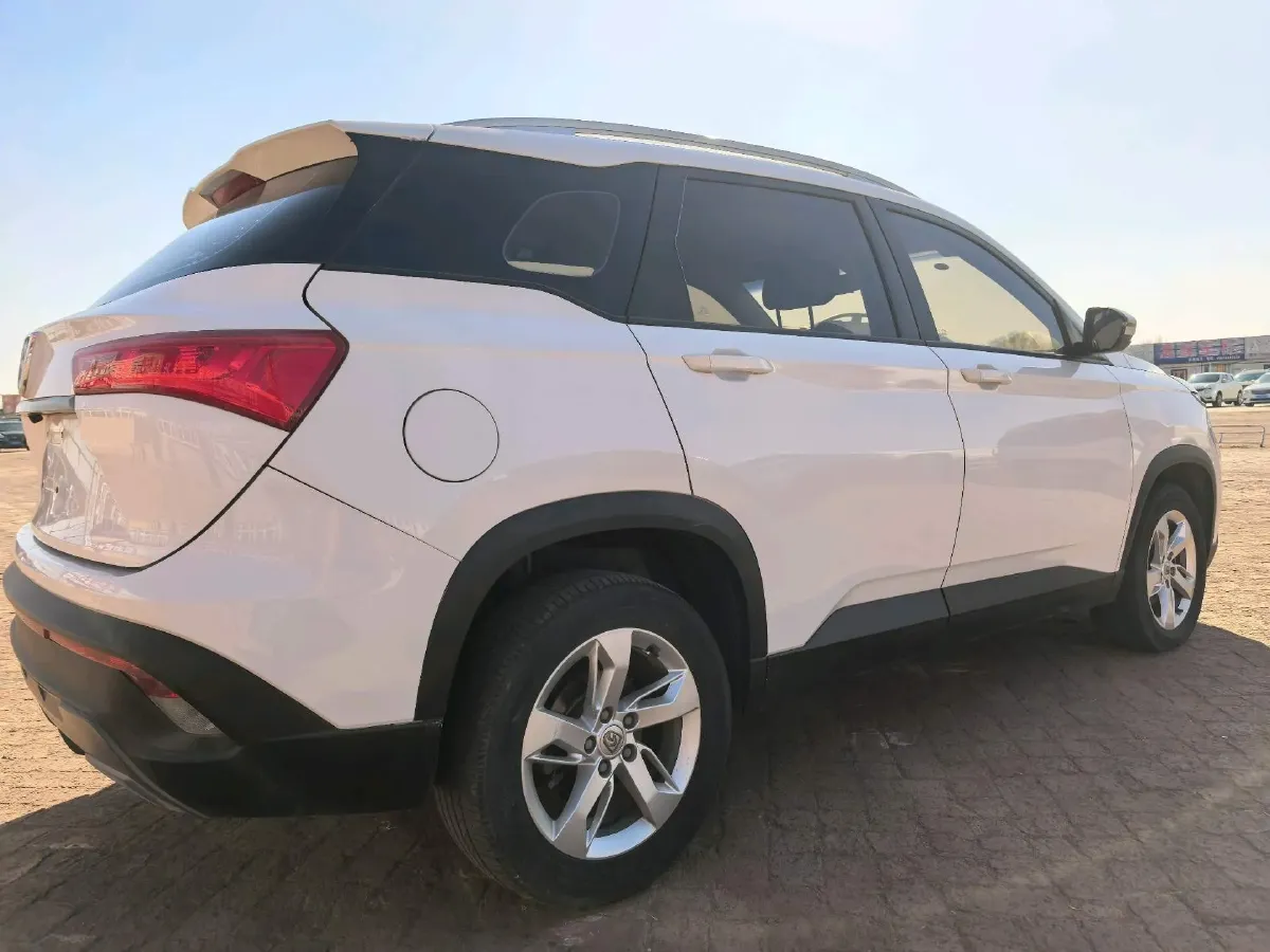 2018 BaoJun 530 1.5T 150HP L4 6MT,autocango,china used car exporter,china ev exporter,chinese used car exporter,chinese used ev exporter