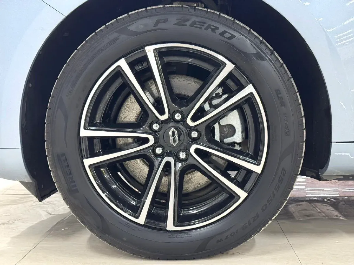 2024 AITO AITO M5 1.5T 152HP L4 REEV 42KWH,autocango,china used car exporter,china ev exporter,chinese used car exporter,chinese used ev exporter