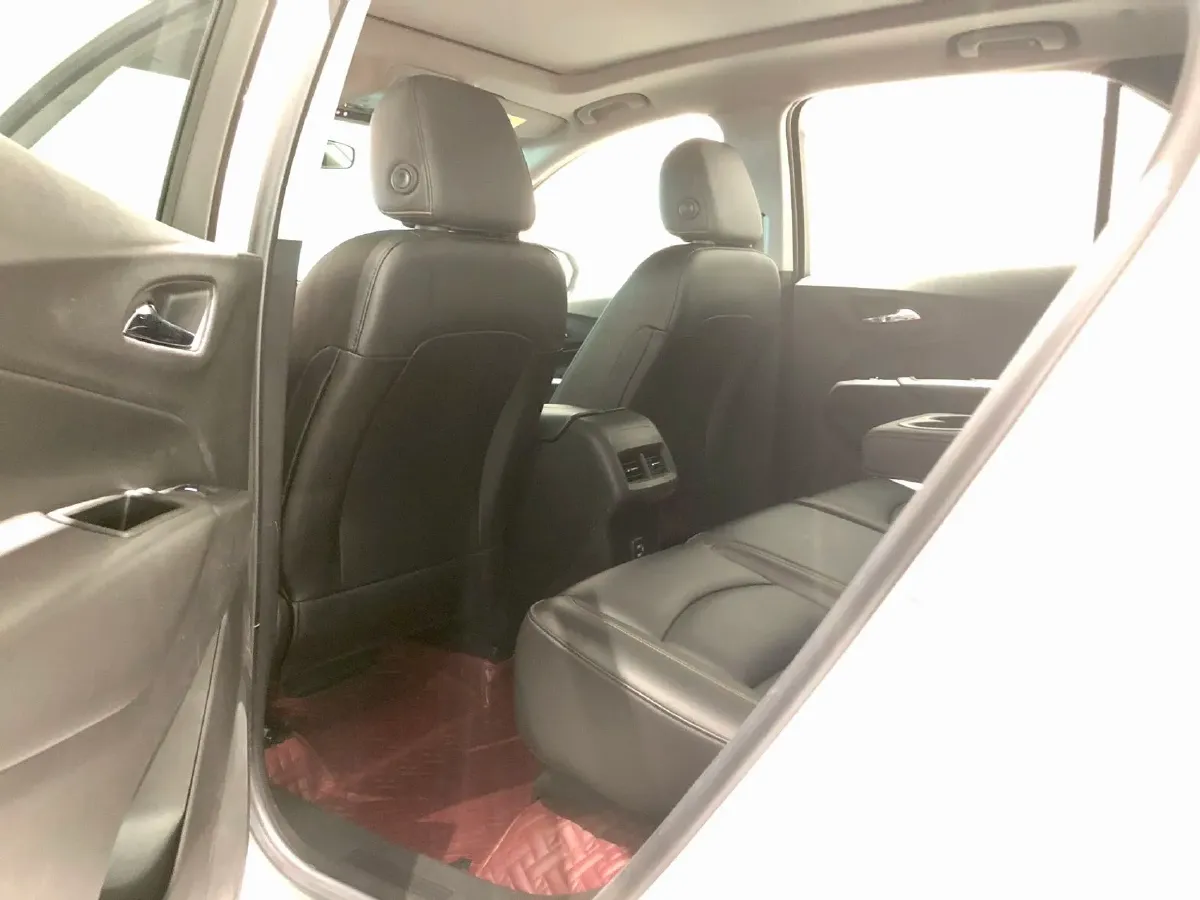 2021 Chevrolet Equinox 1.5T 169HP L4 6AT,autocango,china used car exporter,china ev exporter,chinese used car exporter,chinese used ev exporter