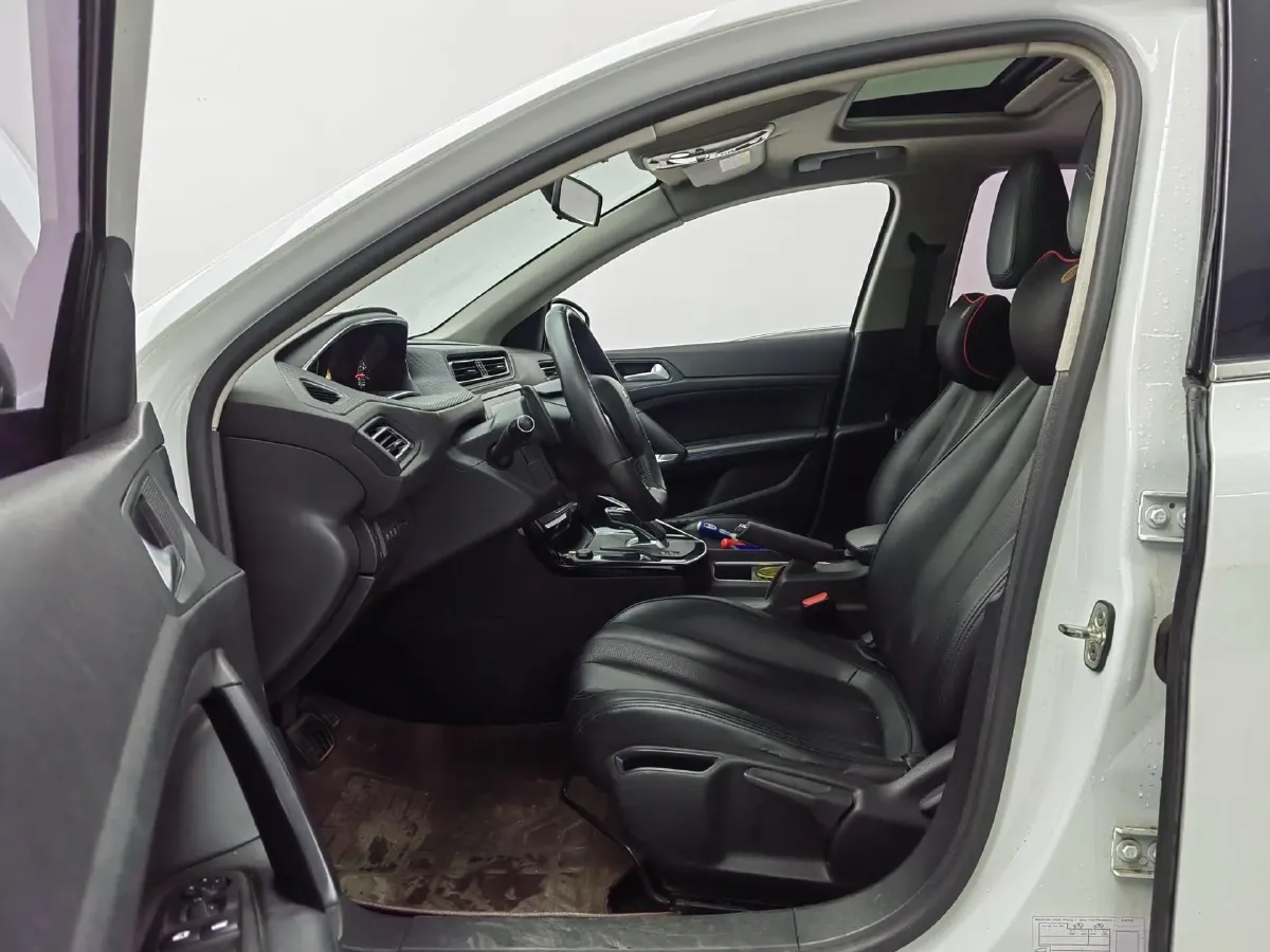 2019 Peugeot 308 1.2T 136HP L3 6AT,autocango,china used car exporter,china ev exporter,chinese used car exporter,chinese used ev exporter