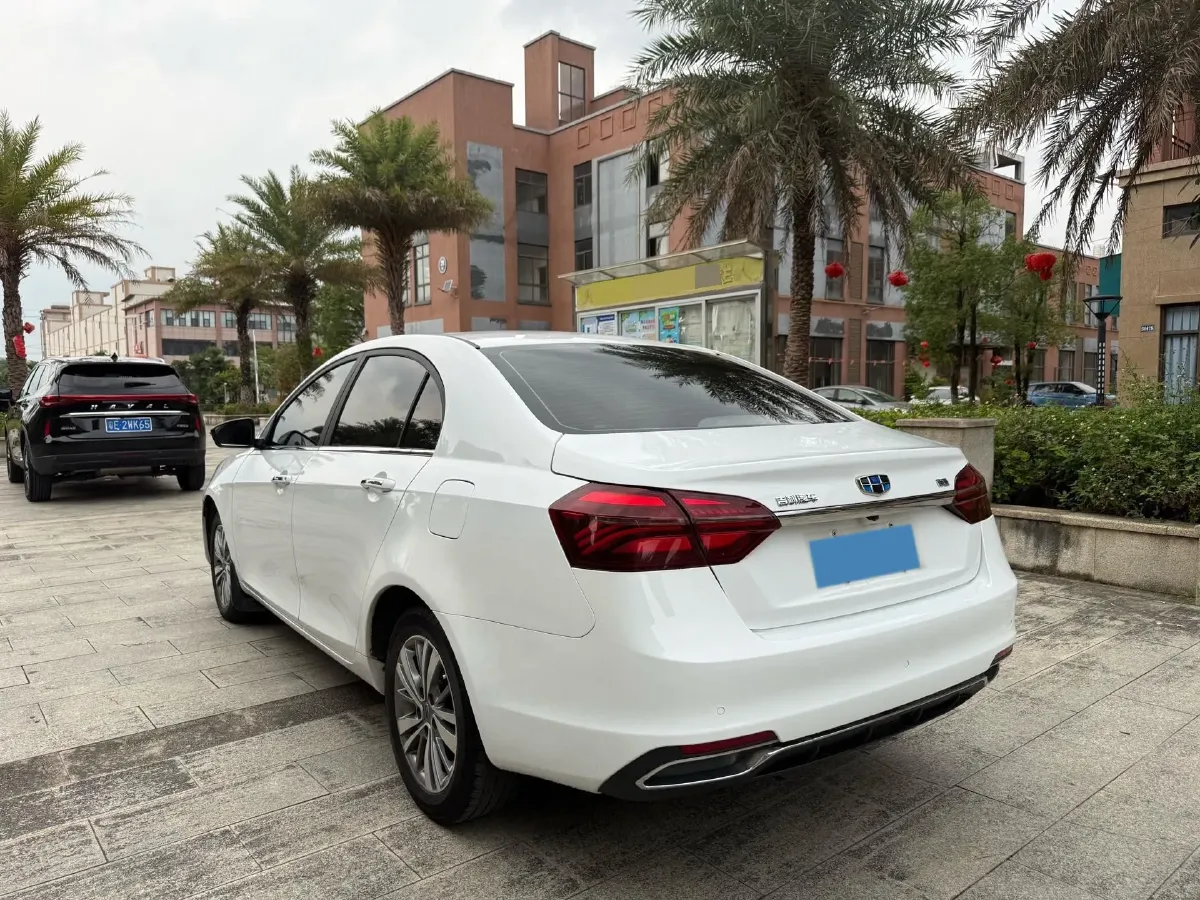 2018 Geely Emgrand 1.5L 109HP L4 5MT,autocango,china used car exporter,china ev exporter,chinese used car exporter,chinese used ev exporter
