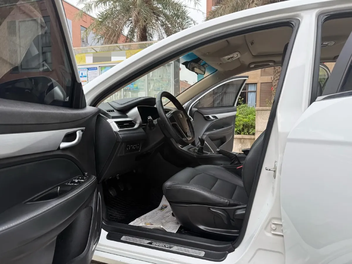 2018 Geely Emgrand 1.5L 109HP L4 5MT,autocango,china used car exporter,china ev exporter,chinese used car exporter,chinese used ev exporter
