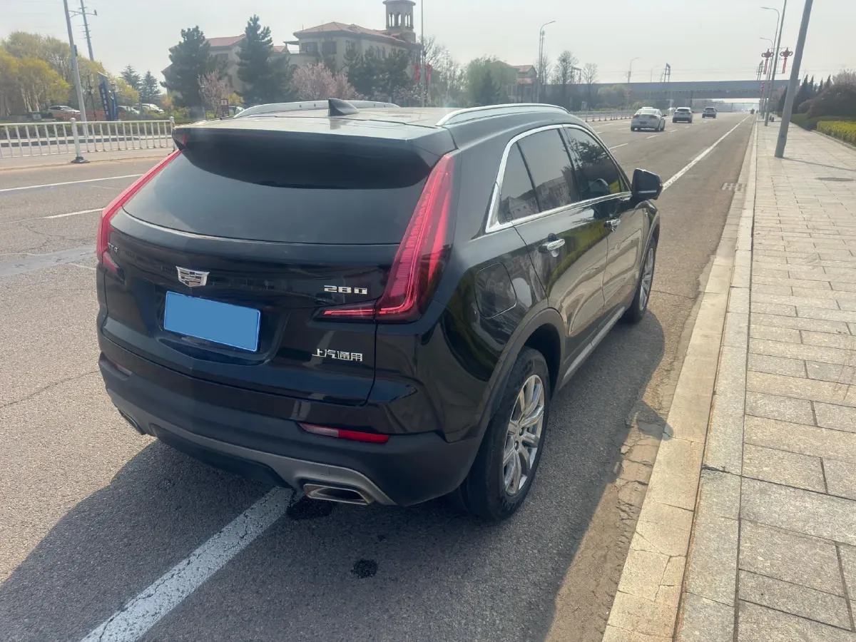 2021 Cadillac XT4 2.0T 237HP L4 9AT,autocango,china used car exporter,china ev exporter,chinese used car exporter,chinese used ev exporter