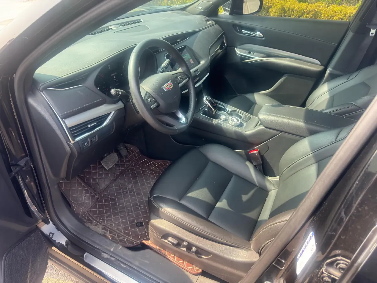 2021 Cadillac XT4 2.0T 237HP L4 9AT,autocango,china used car exporter,china ev exporter,chinese used car exporter,chinese used ev exporter