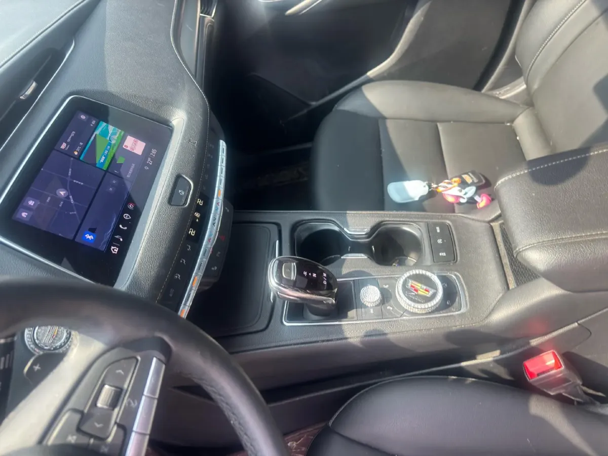 2021 Cadillac XT4 2.0T 237HP L4 9AT,autocango,china used car exporter,china ev exporter,chinese used car exporter,chinese used ev exporter