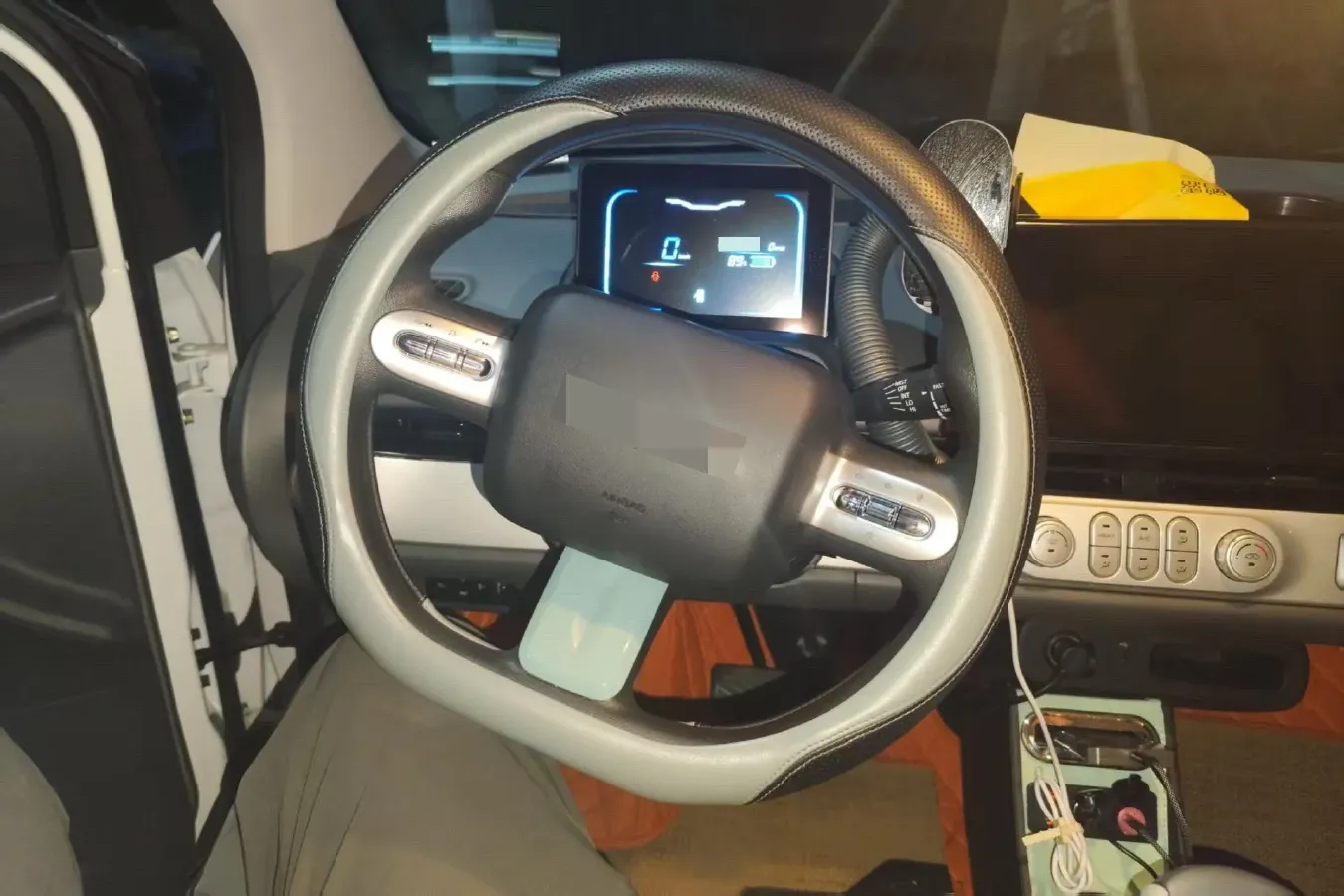 2025 LingBox BOX BEV 19.2KWH,autocango,china used car exporter,china ev exporter,chinese used car exporter,chinese used ev exporter