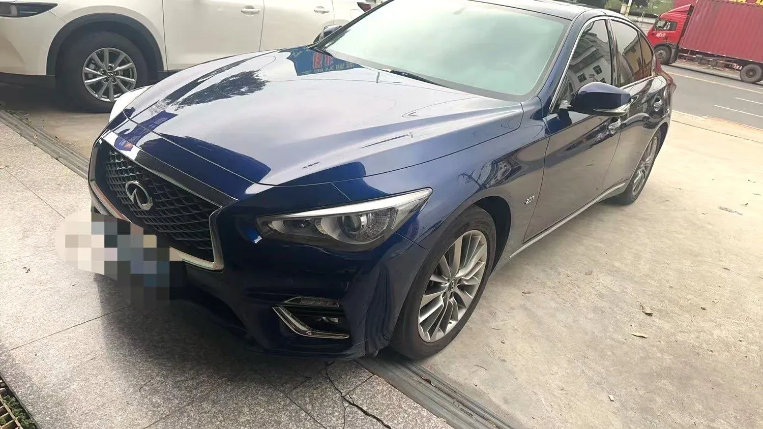 2018 Jeep Grand Commander 2.0T 265HP L4 9AT,autocango,china used car exporter,china ev exporter,chinese used car exporter,chinese used ev exporter