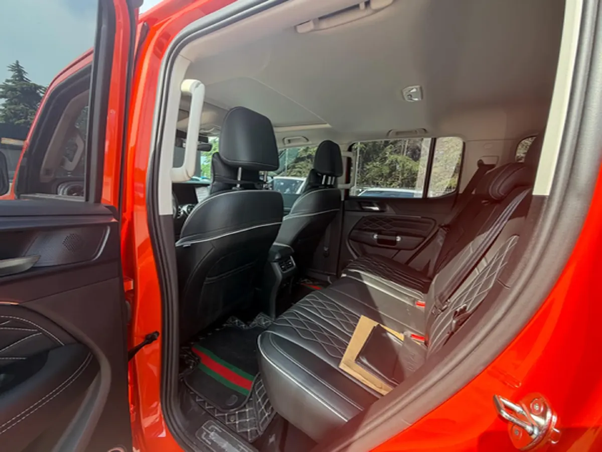 2021 Tank 300 2.0T 227HP L4 8AT,autocango,china used car exporter,china ev exporter,chinese used car exporter,chinese used ev exporter