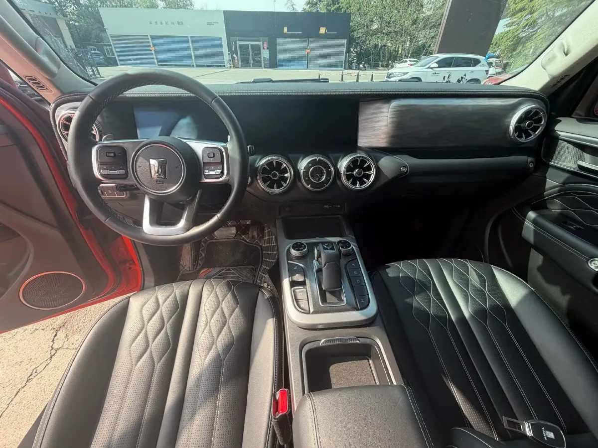 2021 Tank 300 2.0T 227HP L4 8AT,autocango,china used car exporter,china ev exporter,chinese used car exporter,chinese used ev exporter