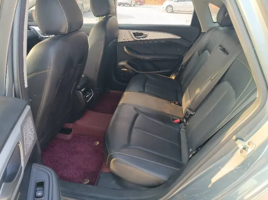 2020 Roewe i6 MAX 1.5T 173HP L4 7DCT,autocango,china used car exporter,china ev exporter,chinese used car exporter,chinese used ev exporter