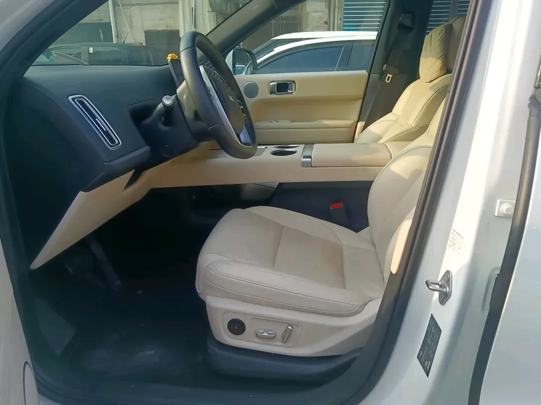 2024 Li L6 Range Extended 154HP L4 REEV 36.8KWH,autocango,china used car exporter,china ev exporter,chinese used car exporter,chinese used ev exporter