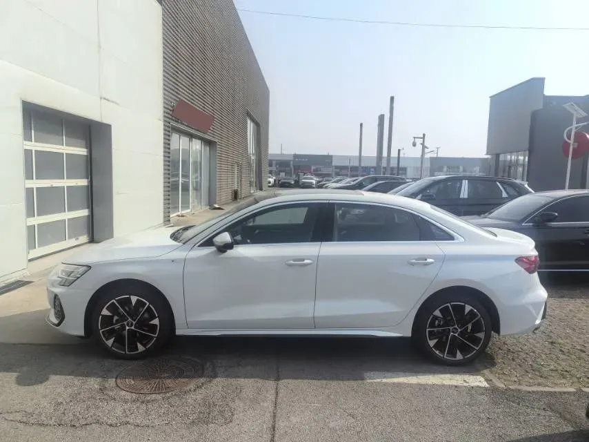 2026 Audi A3 1.5T 160HP L4 7DCT,autocango,china used car exporter,china ev exporter,chinese used car exporter,chinese used ev exporter