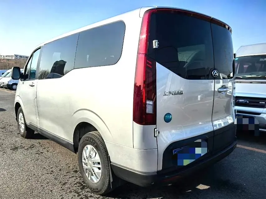 2023 MAXUS XinTu V70 2.0T 125HP L4 6MT,autocango,china used car exporter,china ev exporter,chinese used car exporter,chinese used ev exporter